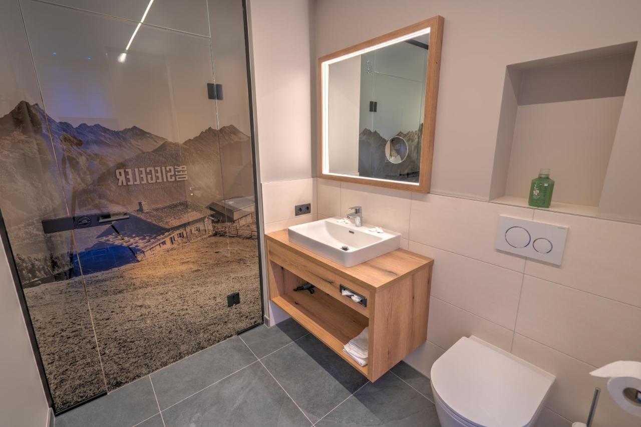 Der Siegeler B&B - This Lifestylehotel Rocks Mayrhofen Exterior foto