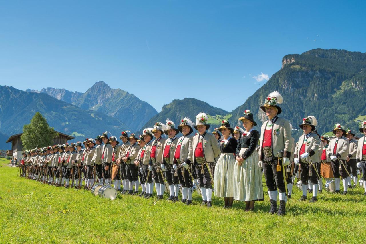 Der Siegeler B&B - This Lifestylehotel Rocks Mayrhofen Exterior foto